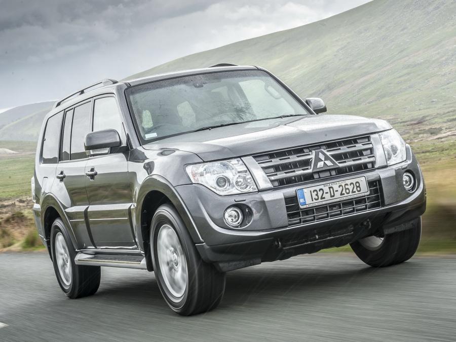  Mitsubishi Pajero Executive 2014 года  (фото 3 из 8)